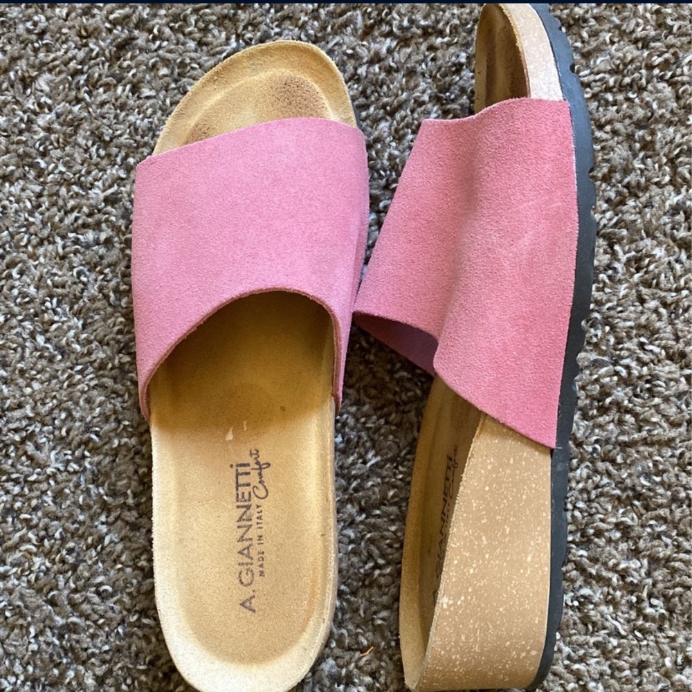 Sandal
